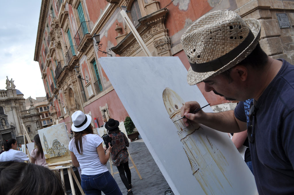 Artista-Murciano-pintando-catedral-de-murcia